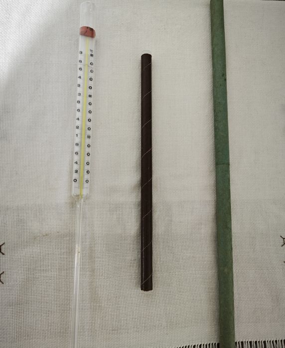 Лабораторни термометри-Немски 200гр,300градуса.