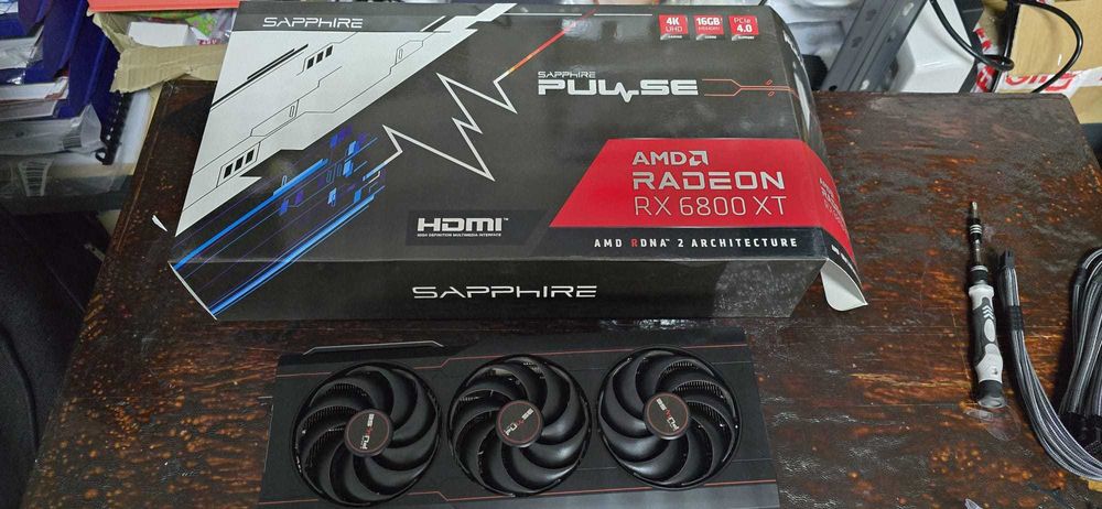 Placa video Sapphire Radeon RX 6800 XT PULSE, 16GB GDDR6, 256-bit