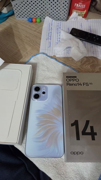 se vinde oppo reno 14 pro