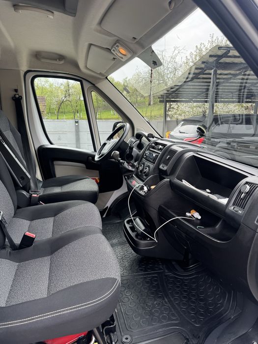 Fiat Ducato 2.3 Euro 6 – motor și cutie impecabile, revizie completă