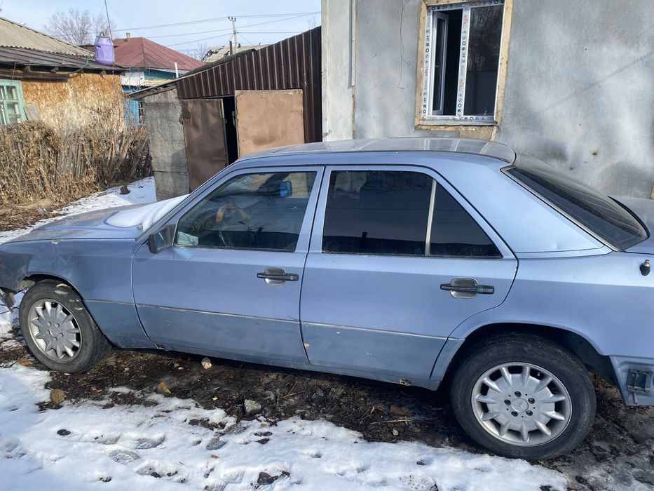 Продам Мерседес 124 об 2.8