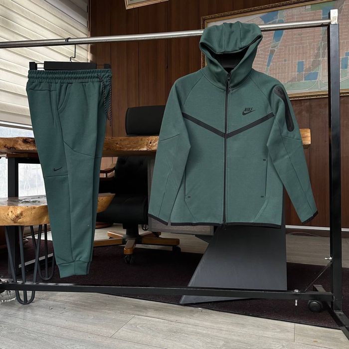 Нови модели детски екипи Nike Tech сезон 2026