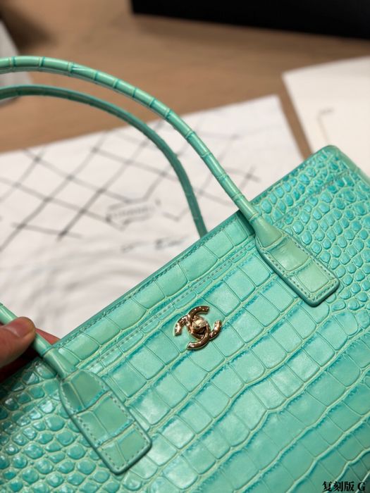 Geanta chanel Turqoise tiffany piele naturala pe comanda