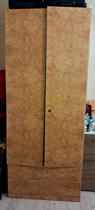 Продам шкаф недорого