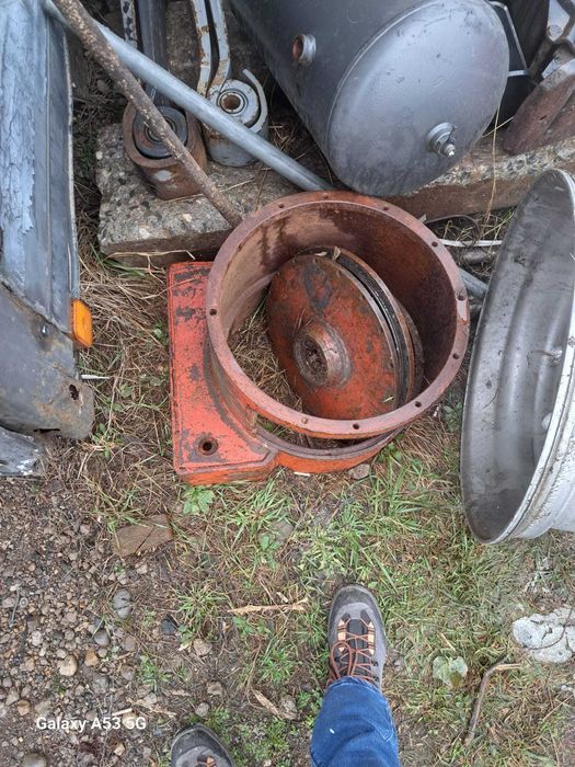 De vanzare piese utilaje,second hand