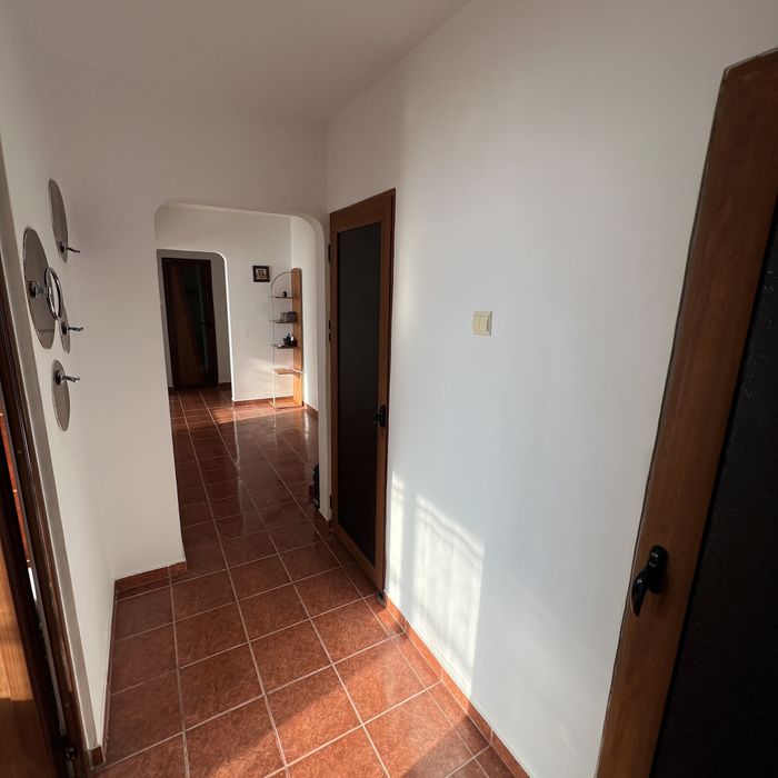 Inchiriez ap.3 camere decomandat Parcul Voievozilor