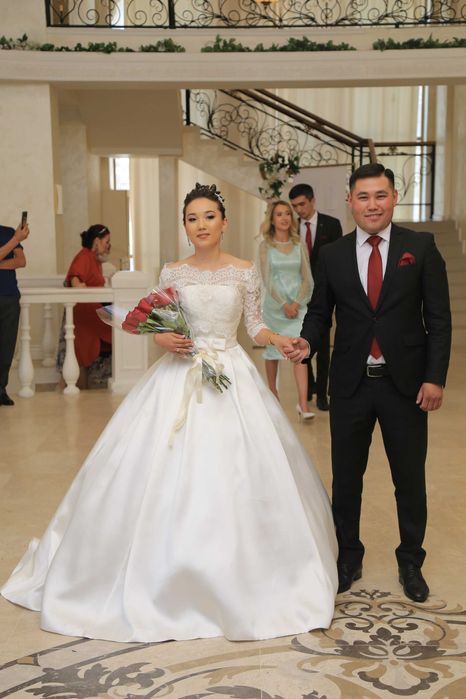 Свадебное платье Салона Разия.