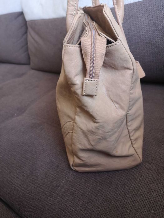 Дамска чанта от естествена кожа