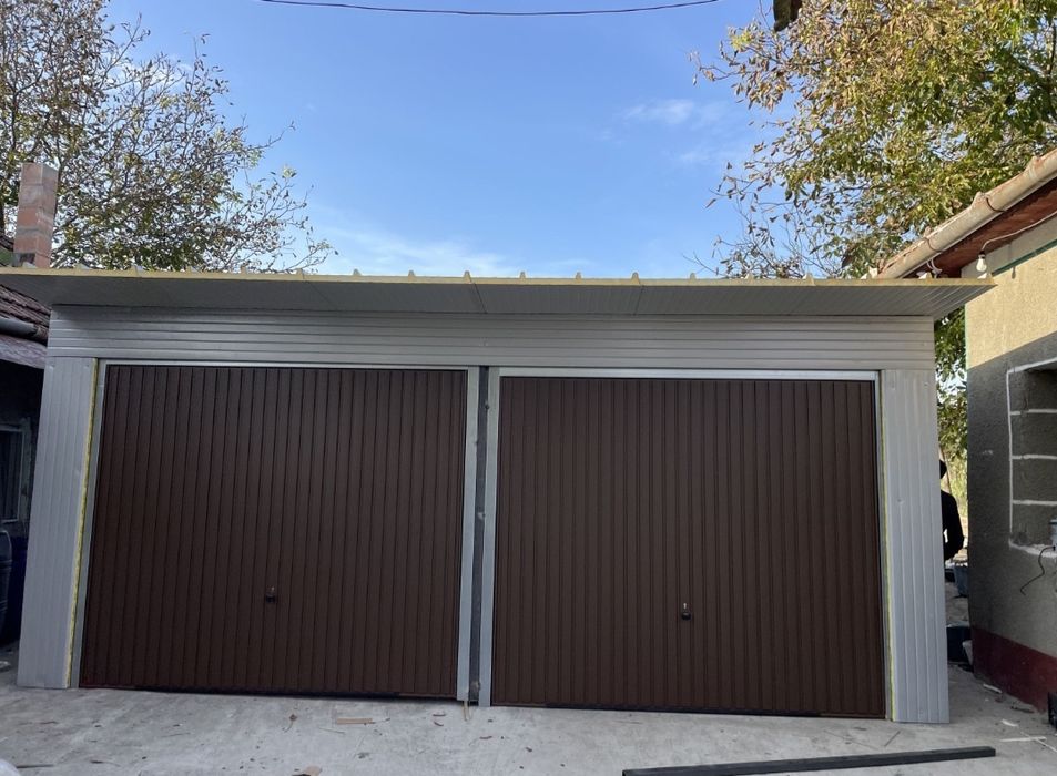 Vând garaj auto pe structura metalica