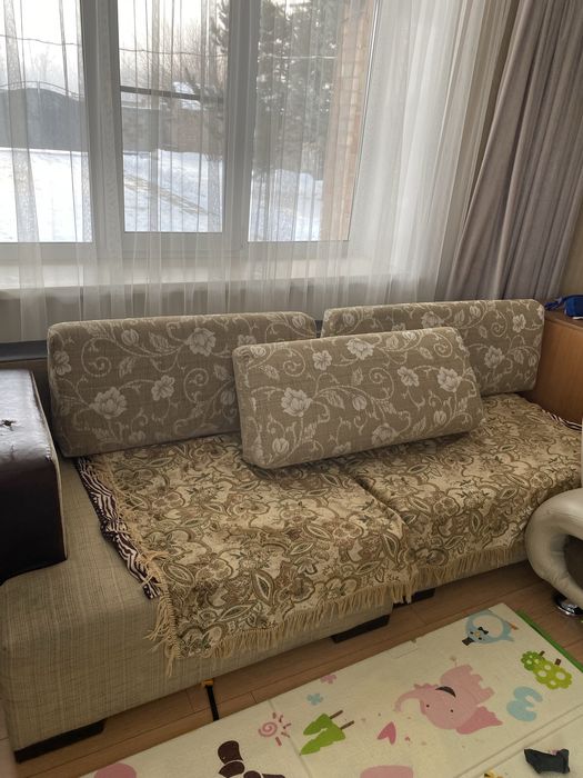 Продам диван в хорошем состоянии