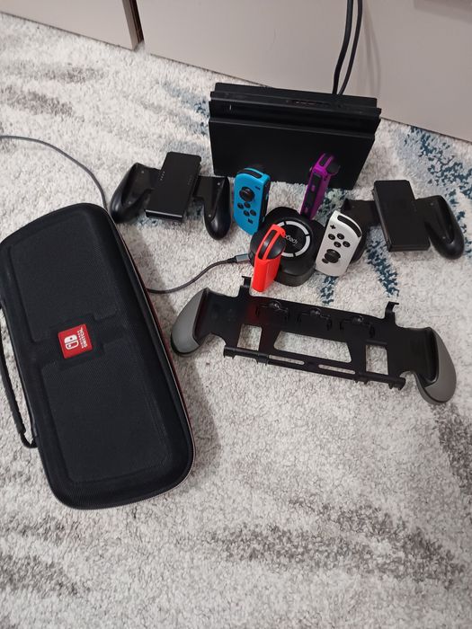 Vând Nintendo switch preț 1000 lei
