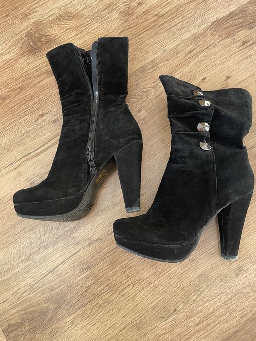 Боти от велур 37 номер