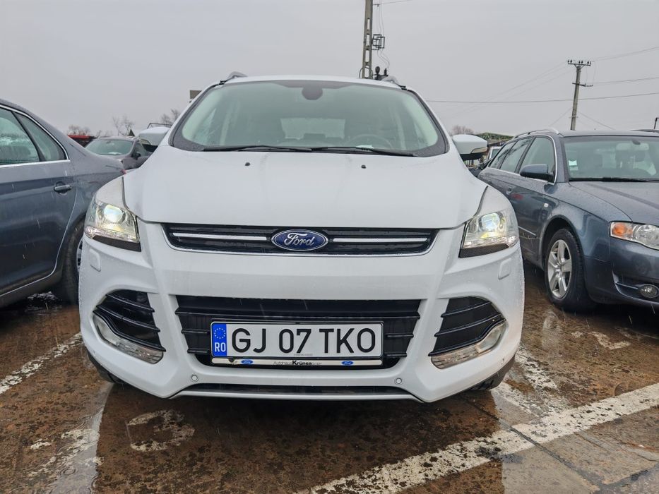 Vând  Ford kuga an 2013
