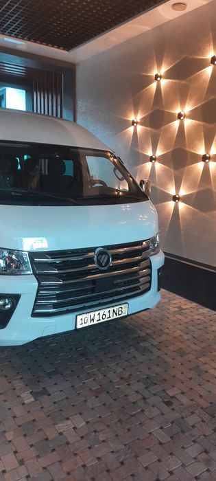 Заказать минивэн/микроавтобус до 12 человек