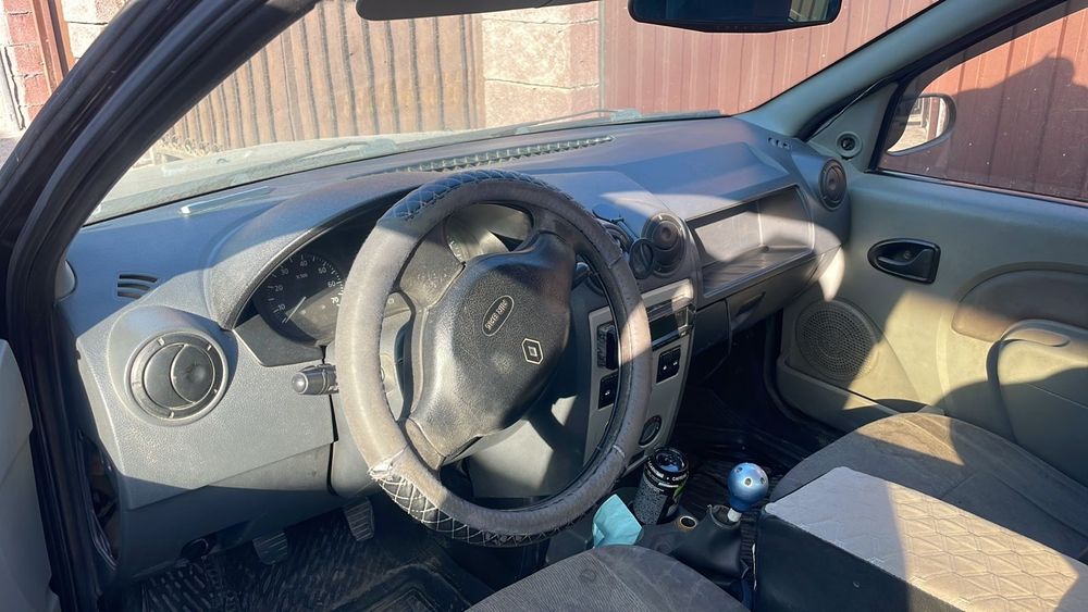 Renalut logan 2009 1.6