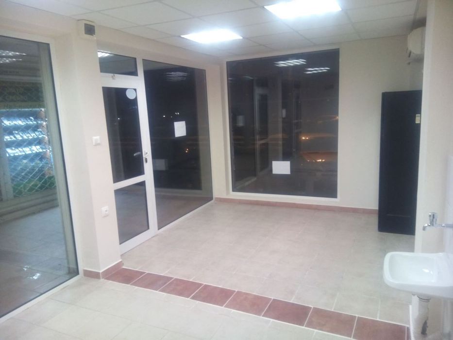 Дава се под наем Магазин в София, Люлин 3 - 20 кв.м за 787.95 € - Снимка #2