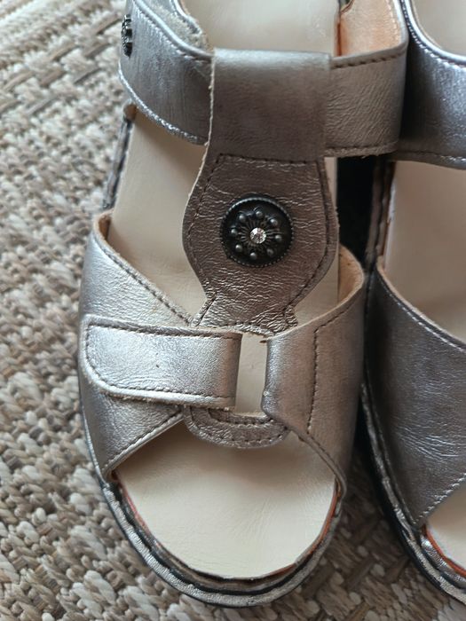 Sandala din piele, 38