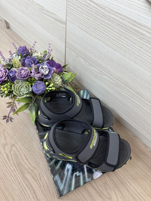 Sandale Skechers, mărimea 31