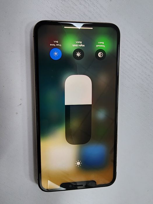 Iphone Xs Max  EA/A Gold 256Gb Xammayogi ishlidi