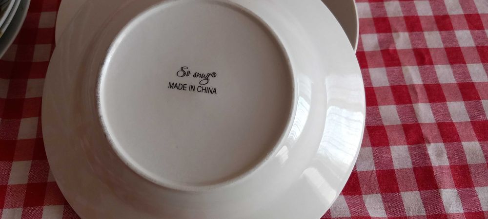 Порцеланови чинии