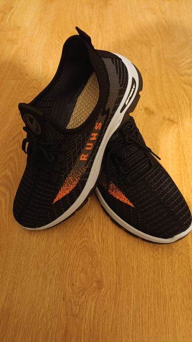 Кроссовки летние мужские