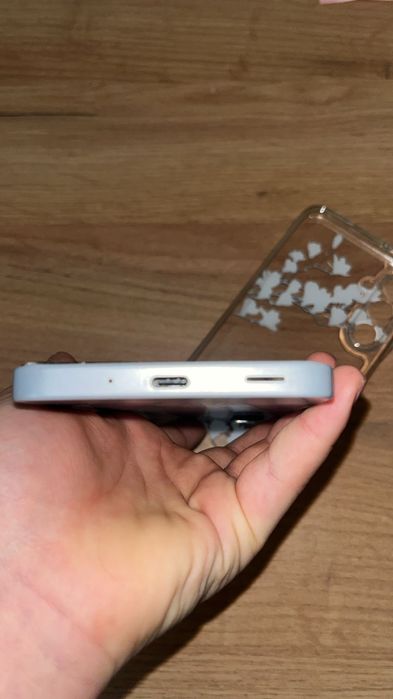 Продаю ,Samsung A16