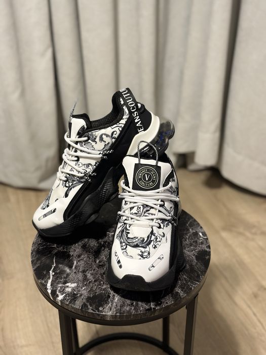 Мъжки обувки Versace