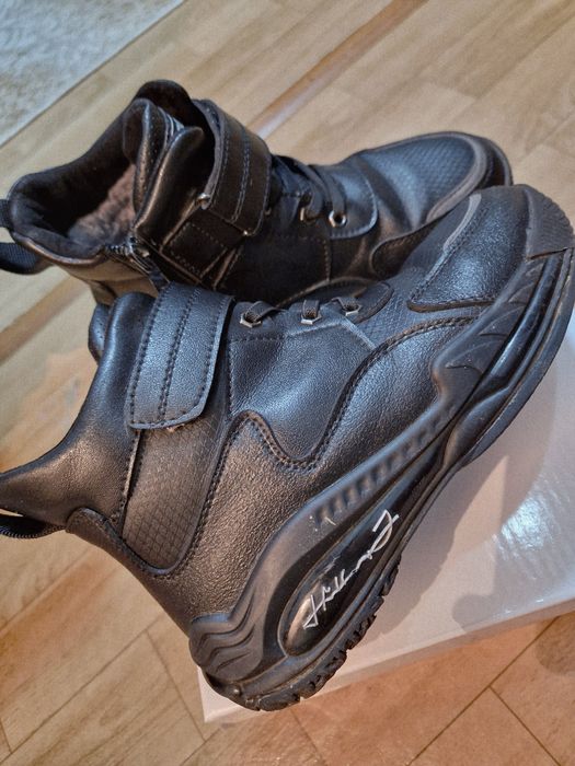 Продам зимние сапоги