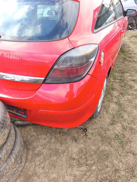 Vând ușă stânga și dreapta Opel Astra H GTC