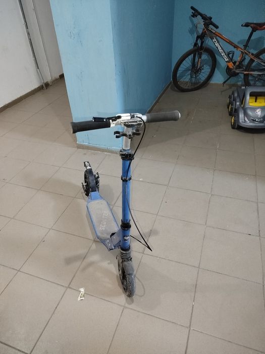 Самокат двухколесный