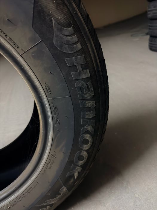 Hankook evo2 265/65 R17 зимна