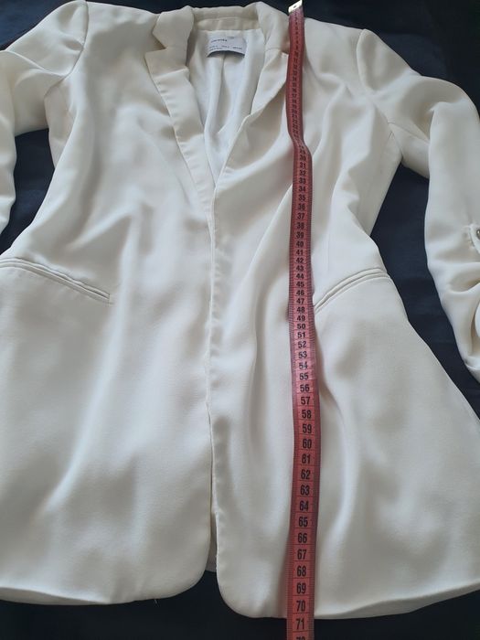 Sacou blazer alb Bershka S M lung elegant office casual căptușit