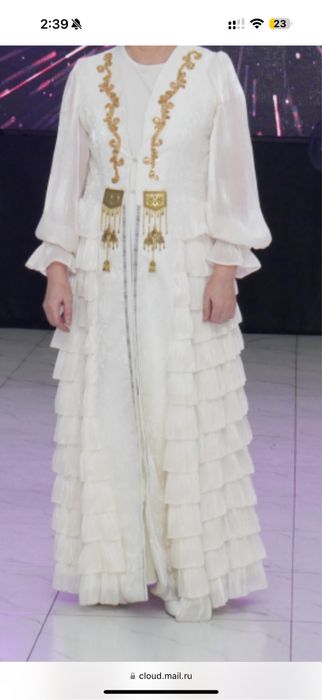 Продам платье дизайнерское