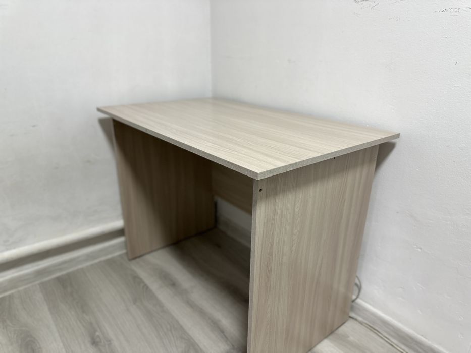 продам офисный стол