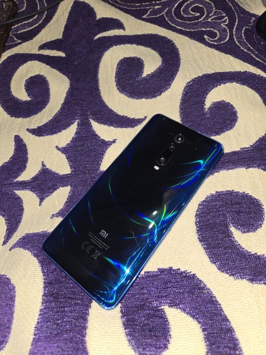 Прдам телефон Xiaomi Mi 9T pro