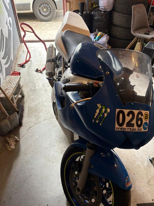 Vand  motocicleta Yamaha R6