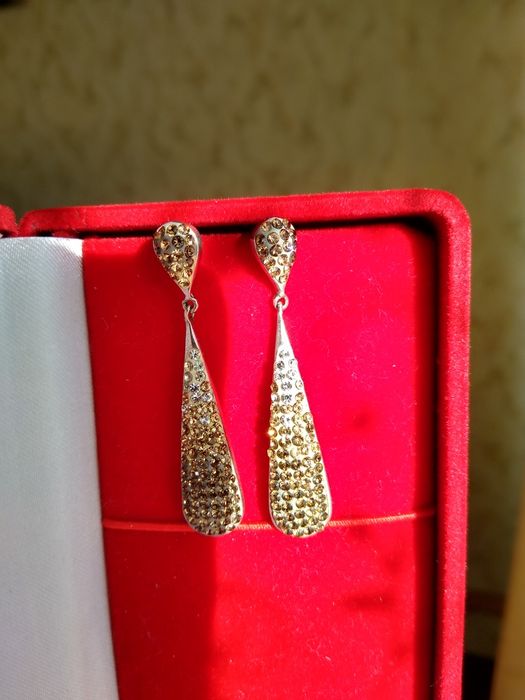 Серьги серебряные.