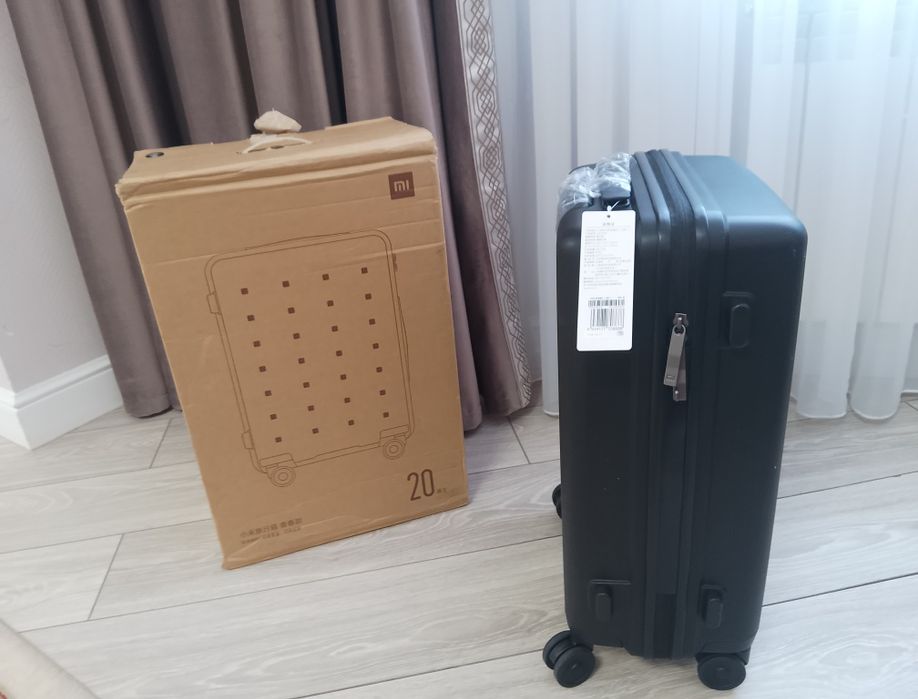Чемодан для ручной клади Xiaomi MI 36 л.