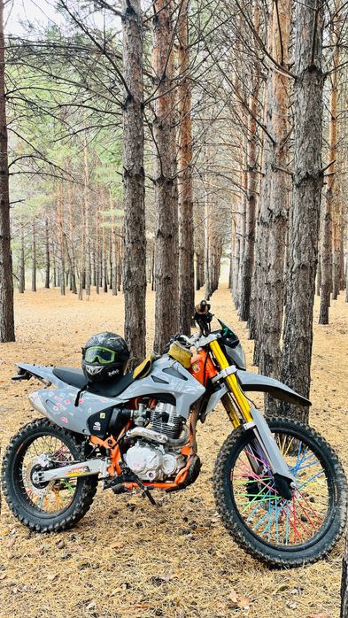 Продам эндуро 250