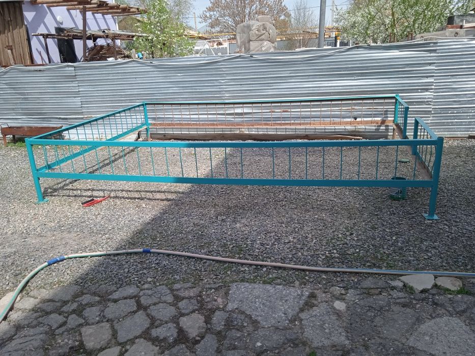 Топчан для дома и сада