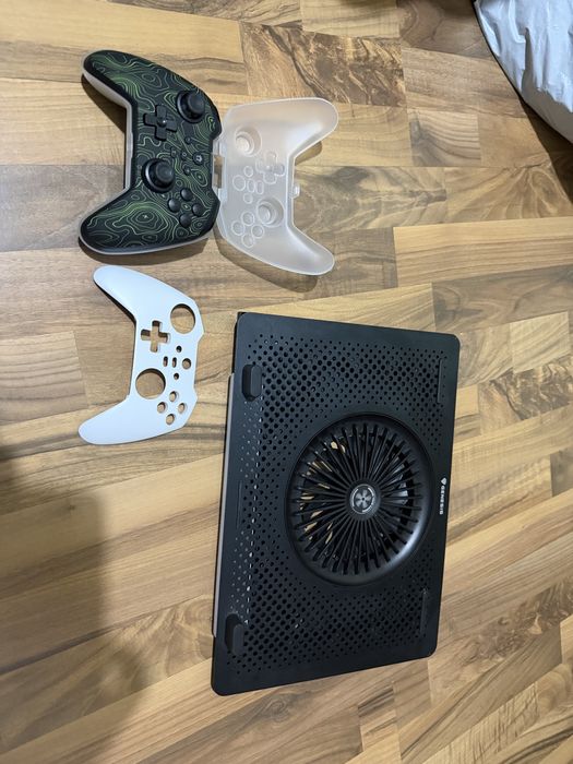 Лаптоп ASUS - TUF F15 FX507VV  със джойстик и охлаждаща стойка