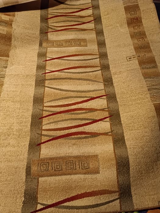 Продам ковёр 2 ,3на 2,5