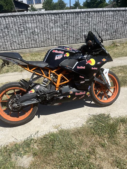 vând ktm rc de 125