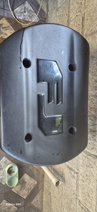 Накладка вместо запаски FJ Cruiser