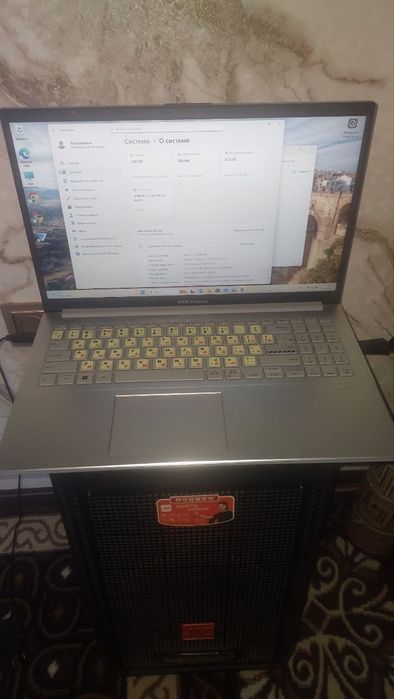 ASUS noutbuk sotiladi bahosi kelishiladi oladiganlar telefon qilsin