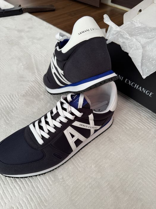 Новые кроссовки Armani Exchange