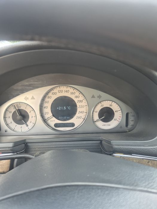 MERCEDES-BENZ E-Class 2005 — imagine 5