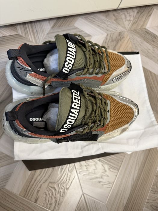 Продавам оригинални Dsquared sneakers 44 номер
