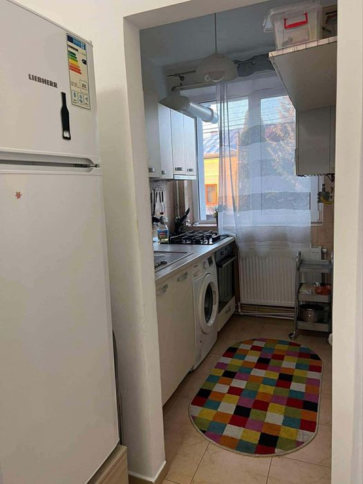 Teatrul de vara * Curtea Veche 2 camere mobilat+utilat modern etajul 1