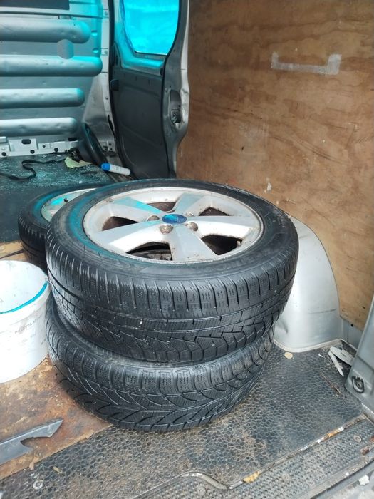 Vând set roti aluminiu Ford pe 16